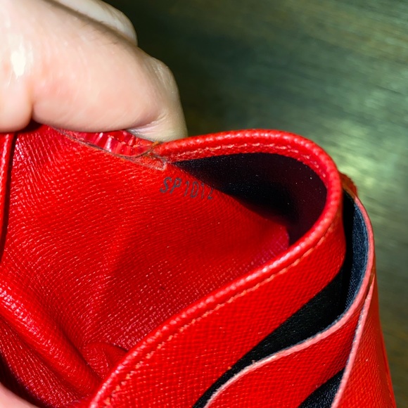 ♥️💯Authentic Louis Vuitton Wallet - Picture 8 of 10